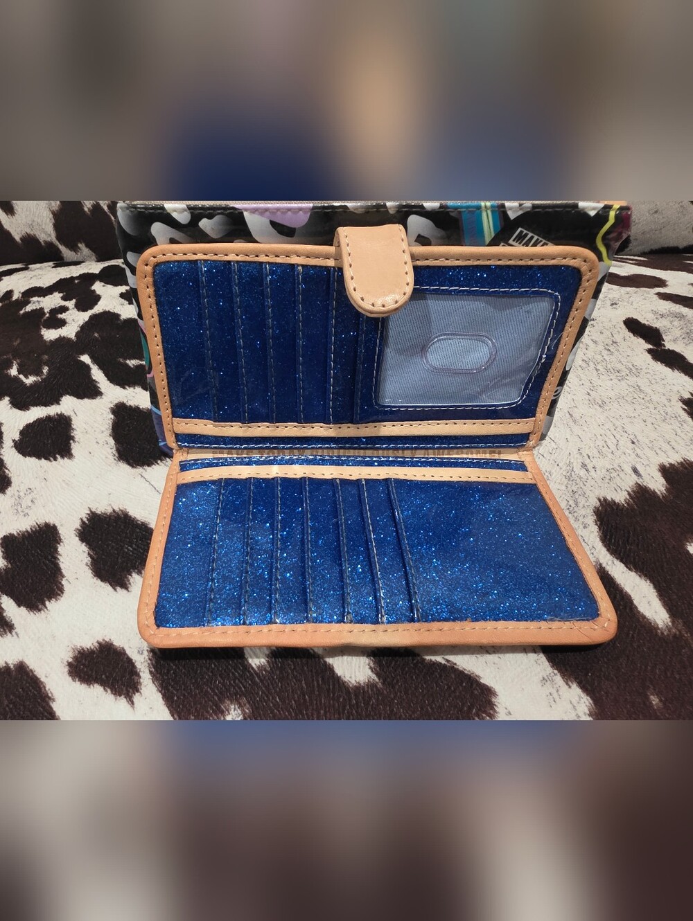 Consuela Wallet - Picture 3 of 4